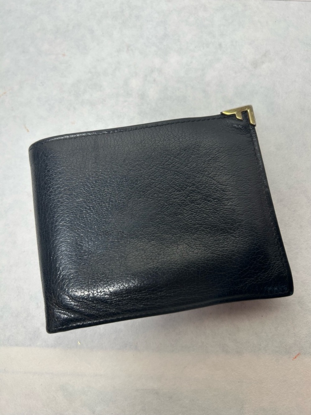 Salvatore Ferragamo Classic Black Leather Bi-Fold Men’s Wallet Gold Corner Logo - Picture 8 of 13